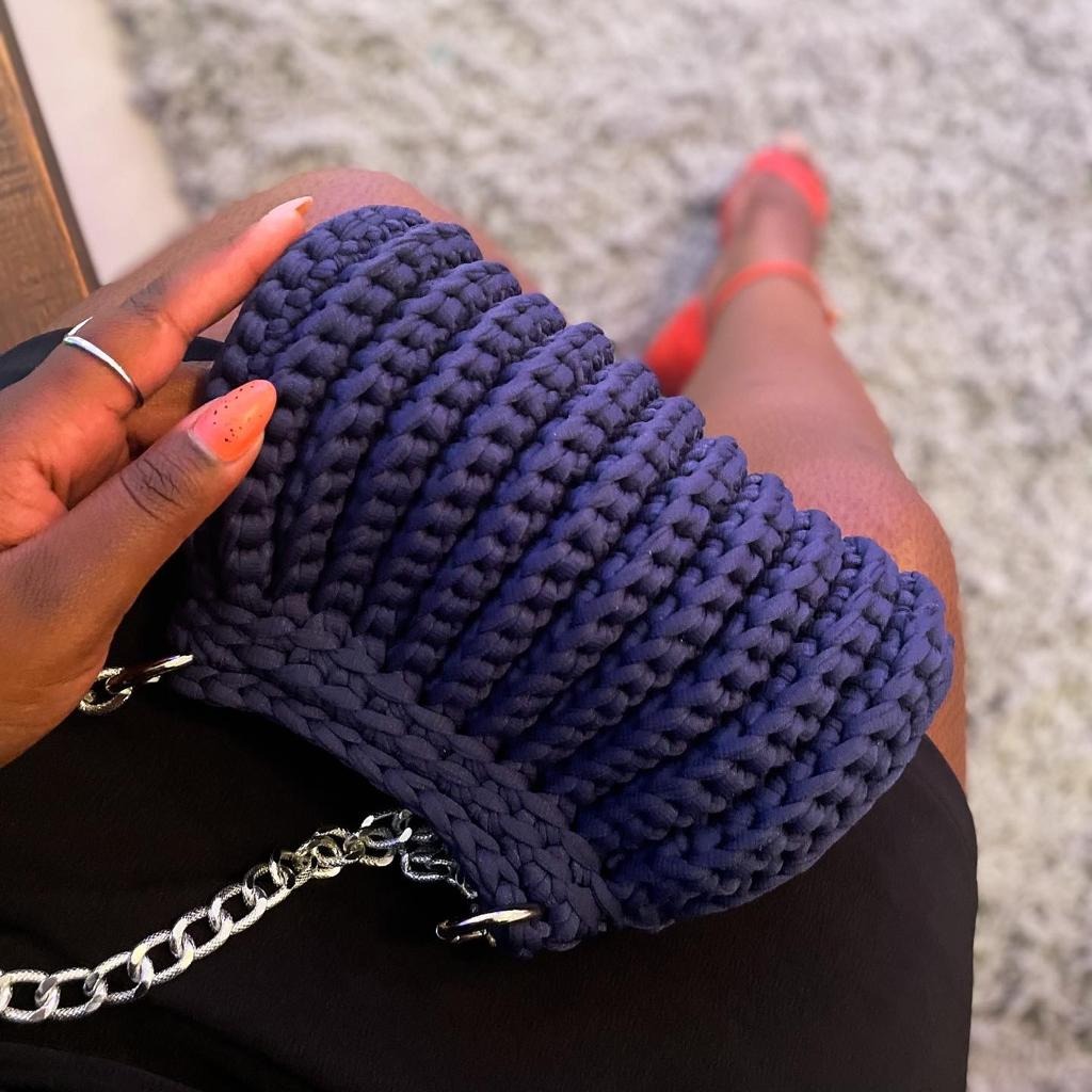 Bolsa Feminina de Crochê Rayssa - Azul Marinho