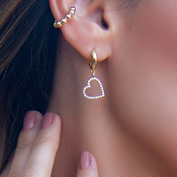 Brinco Argola P Pressão Coração Vazado Cravejado Pend Folheado Ouro 18K