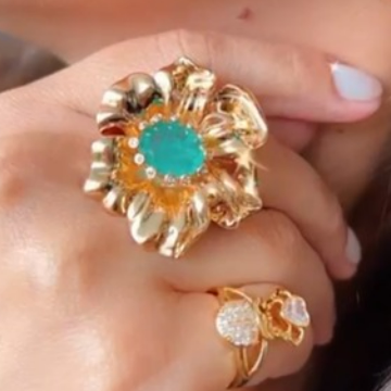 Anel Elaine Palma Flor Dourada Pedra Turquesa Ajustável Folheado Ouro 18k - N.17