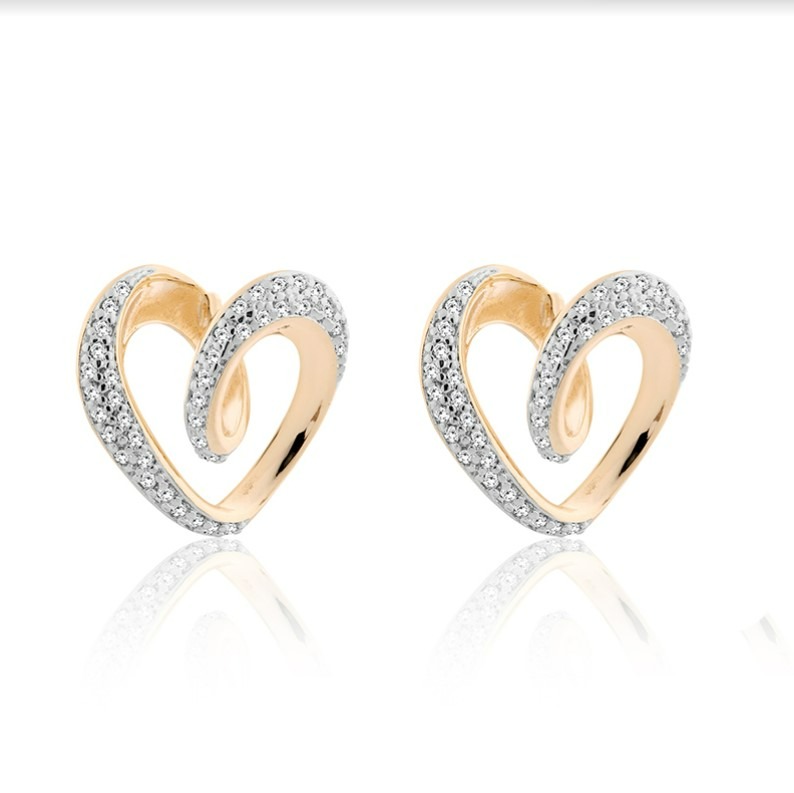 Brinco Coração Vazado Cravejado com Zircônias Folheado Ouro 18K