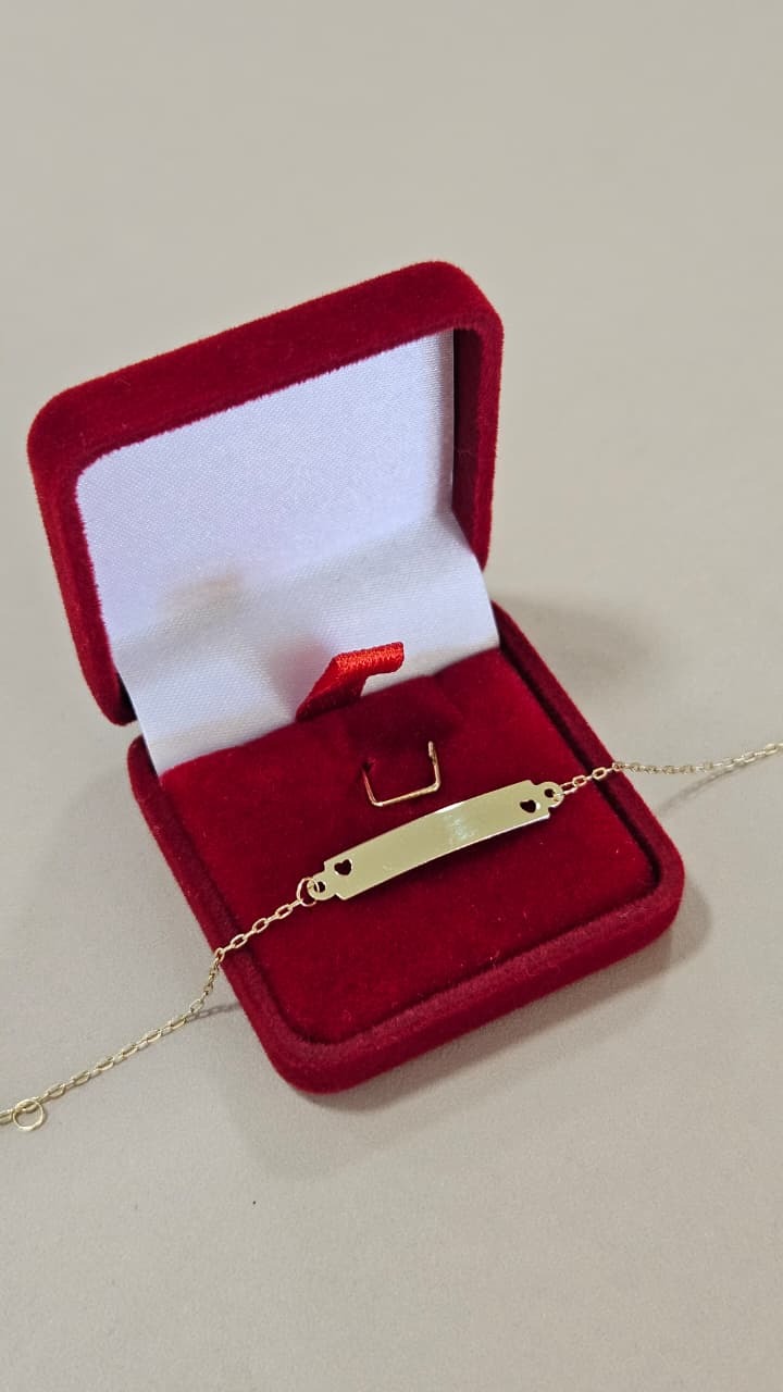 Pulseira em Ouro 18k Elo Cartier Placa Infantil Corações
