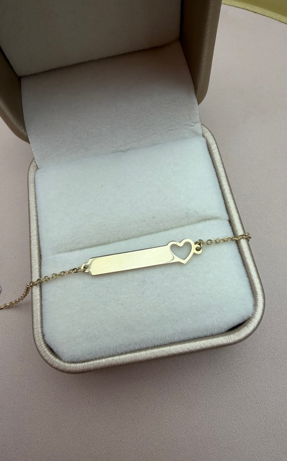 Pulseira em Ouro 10K Infantil Placa Coração Vazado