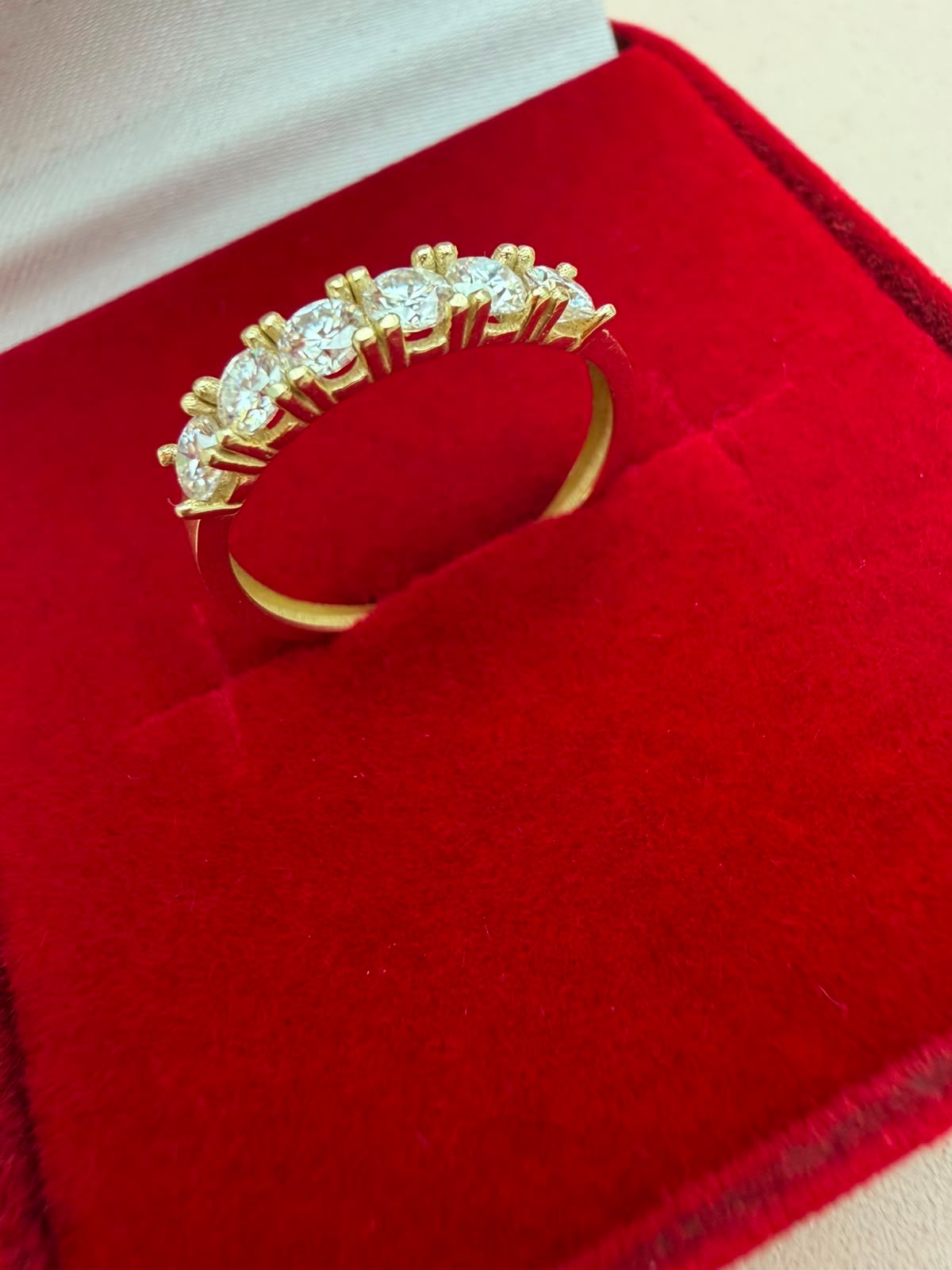 Anel Ouro 10k Meia Aliança 6 pedras moissanite