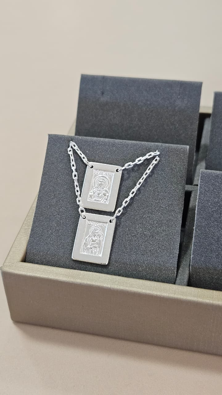 Escapulário em Prata Italiana Elo cartier