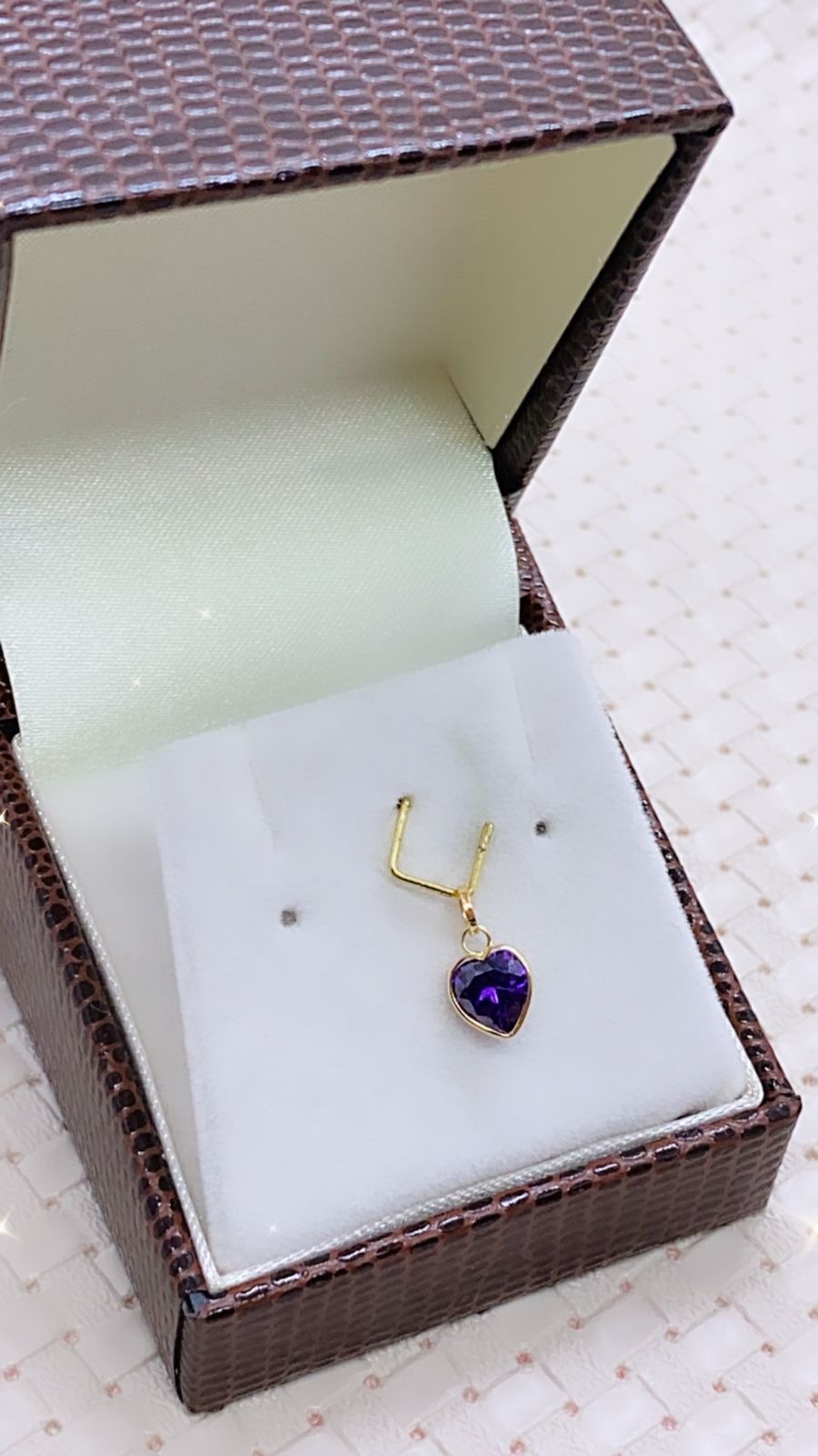 Pingente em Ouro 18K Coração Zircônia Roxa