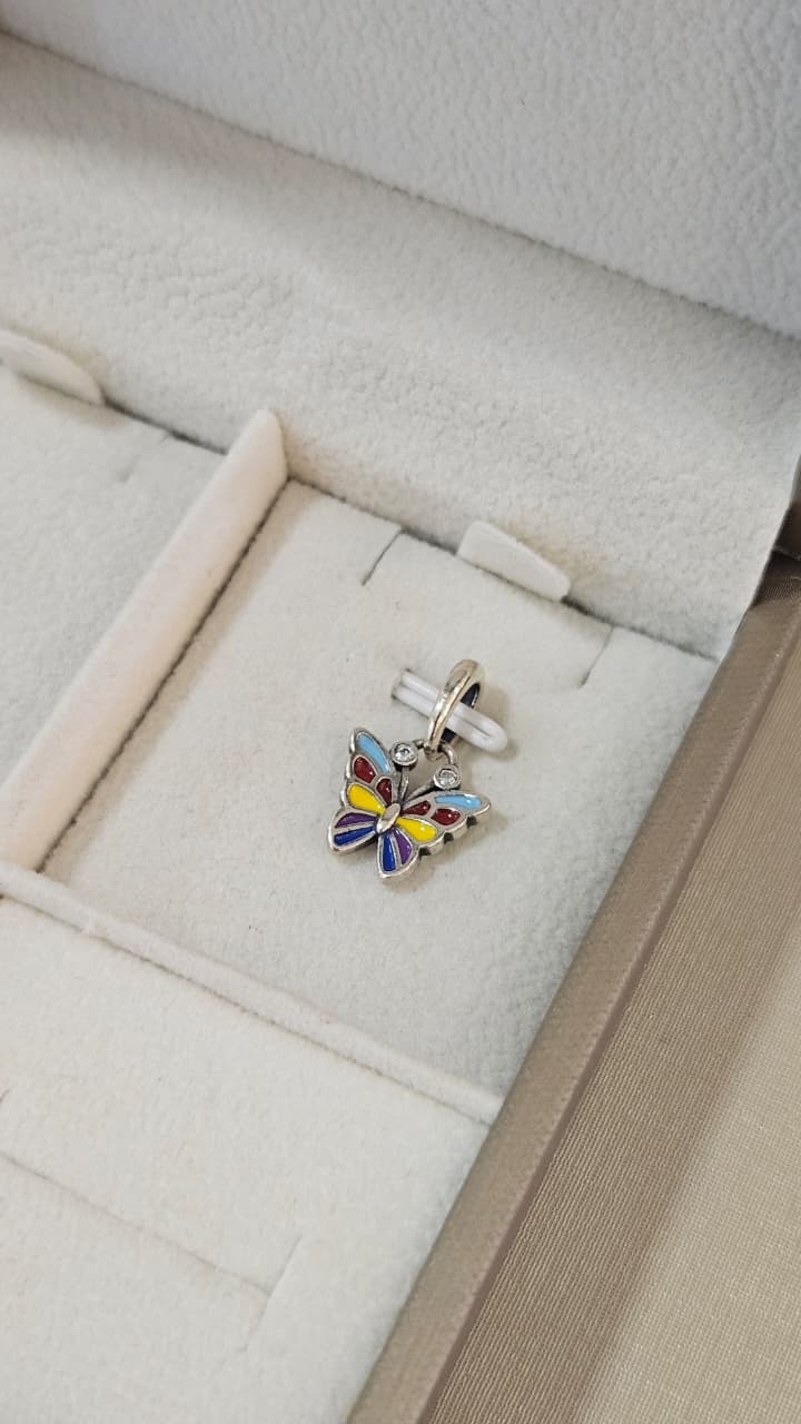Berloque em Prata Borboleta Resinada