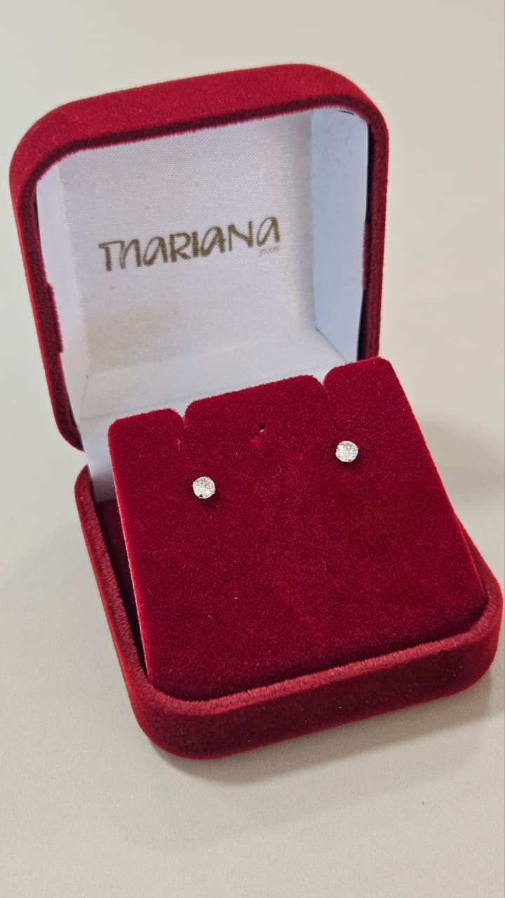 Brinco em Ouro 18k com Zircônia 3mm