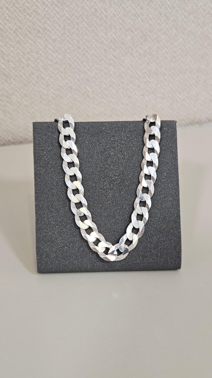 Corrente em Prata Elo Grumet