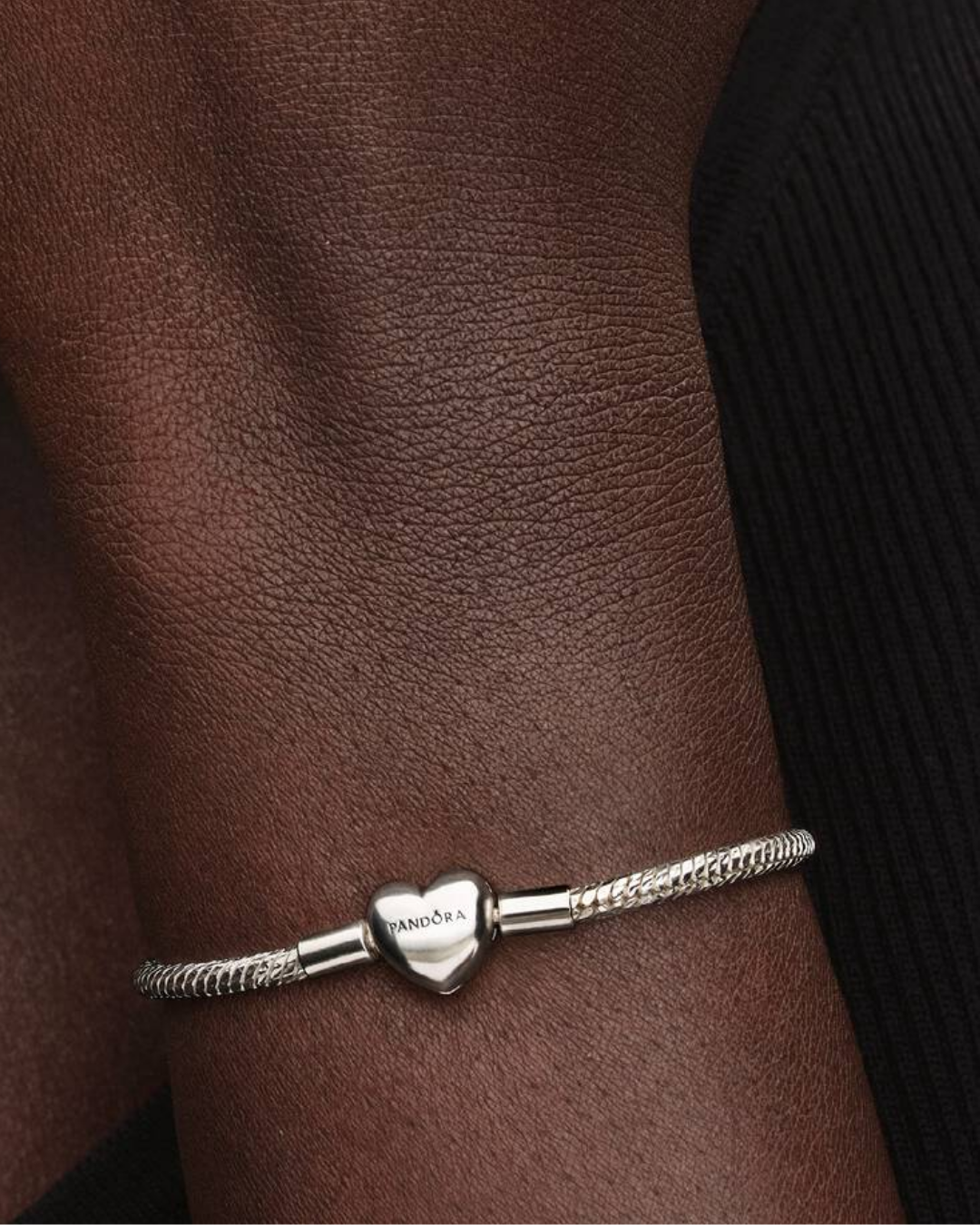 Bracelete Maleavel E Fecho Coração Polido