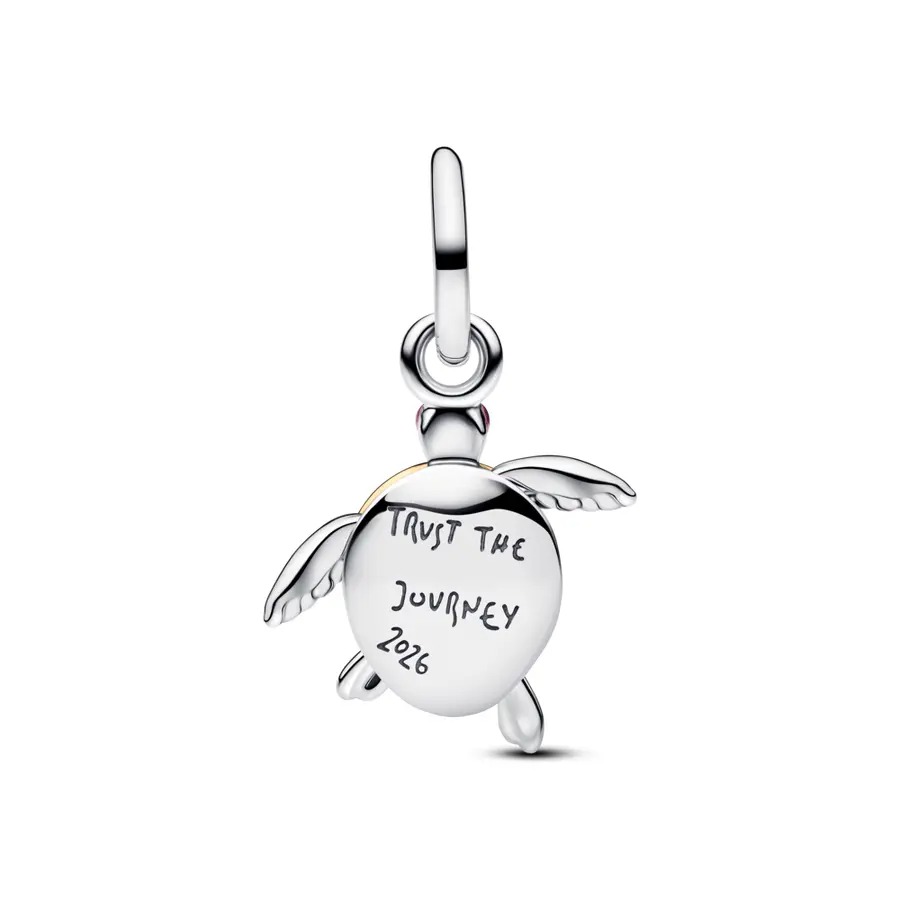 Charm em Prata Letra M
