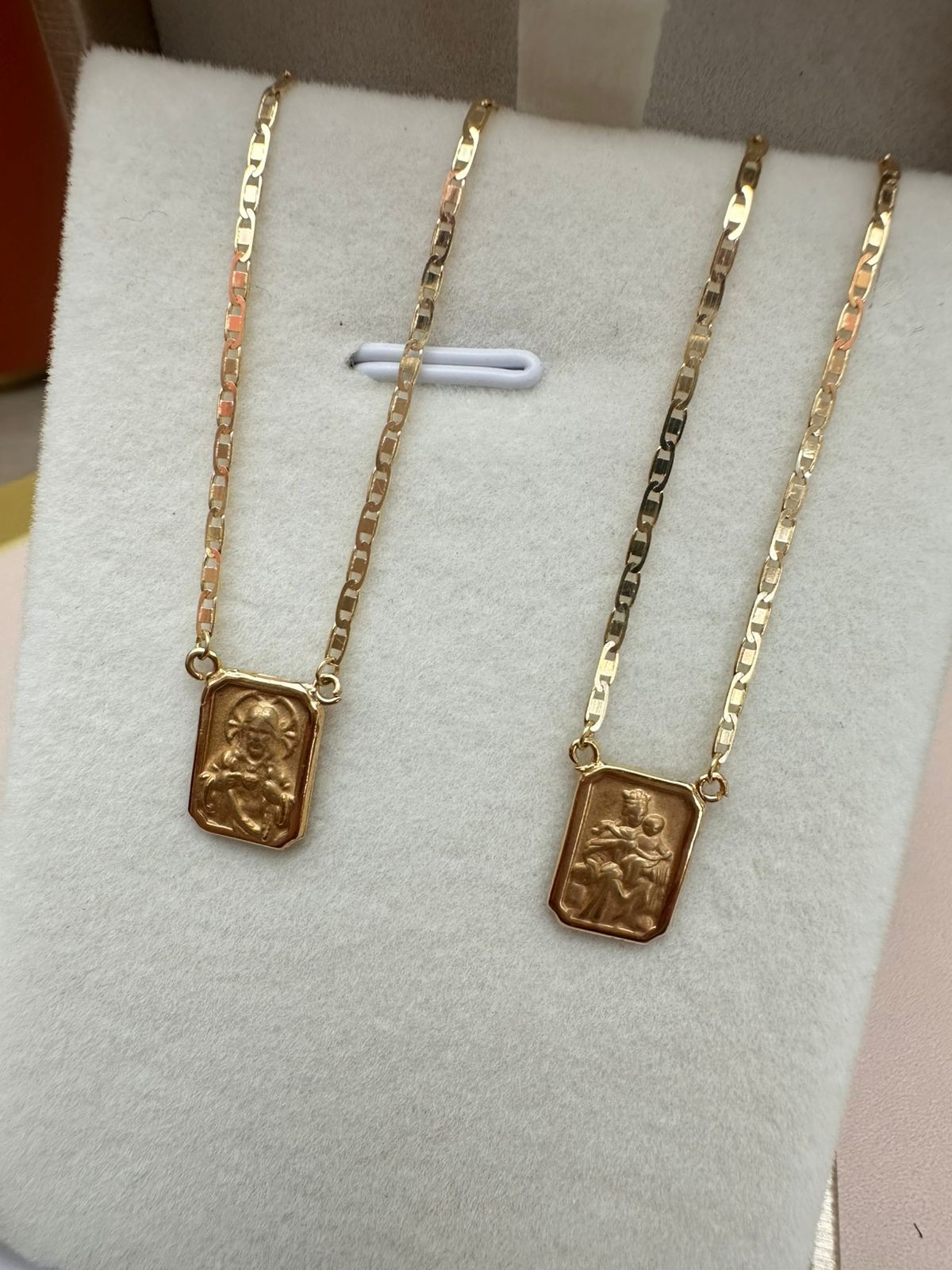 Escapulário em Ouro 18k Elo Corrente Piastrine M