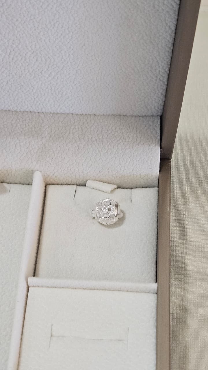 Berloque em Prata Separador  Flor