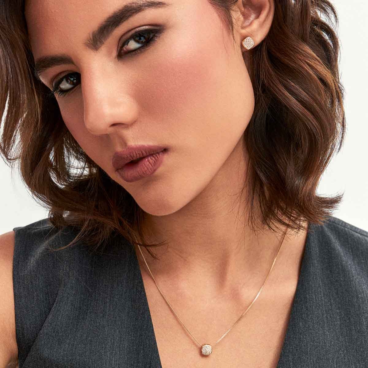 CONJUNTO BRINCO E COLAR COM PINGENTE QUADRADO CRAVEJADO