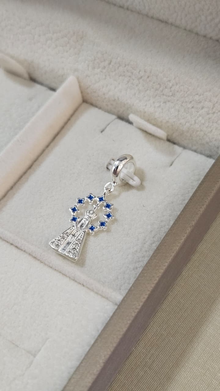 Berloque em Prata Pingente Nossa Senhora Aparecida 