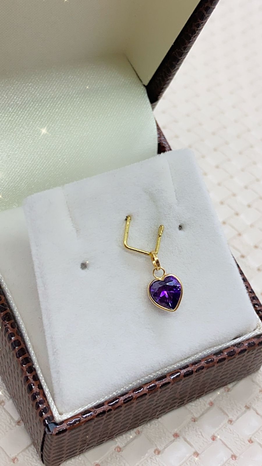 Pingente em Ouro 18K Coração Zircônia Roxa