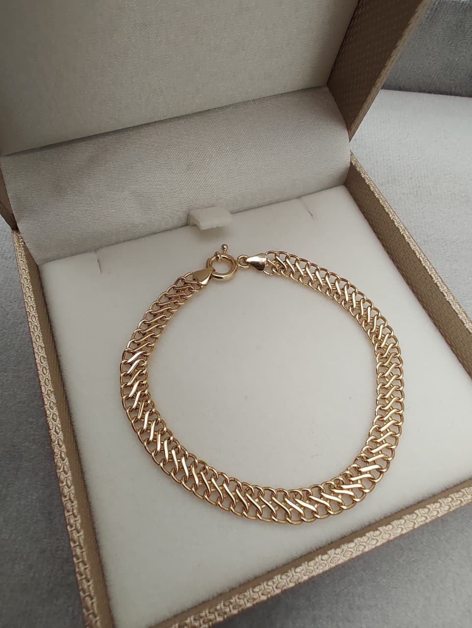 Pulseira em Ouro 18K Lacraia 6mm