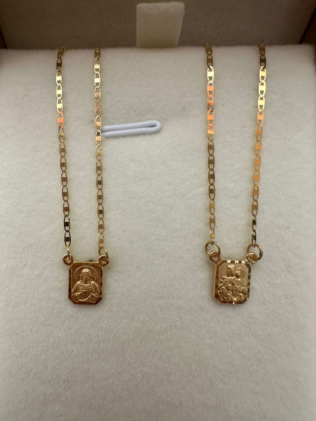 Escapulário em Ouro 18k Elo Corrente Piastrine P