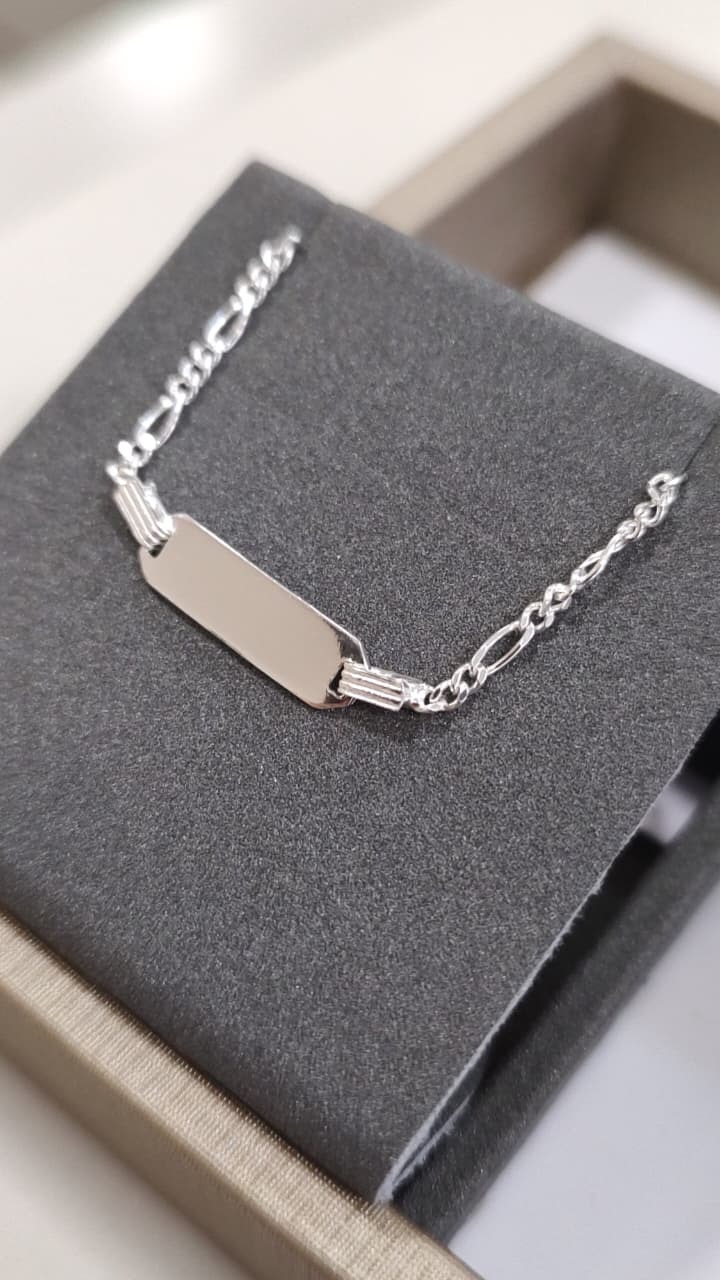 Pulseira em Prata Infantil em Malha 3x1 com Placa