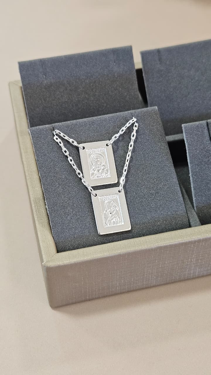 Escapulário em Prata Italiana Elo cartier