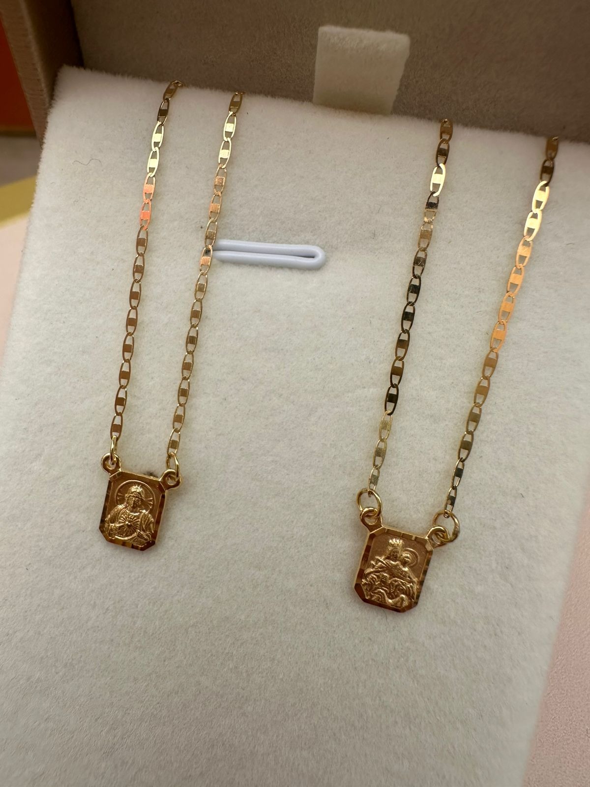 Escapulário em Ouro 18k Elo Corrente Piastrine P